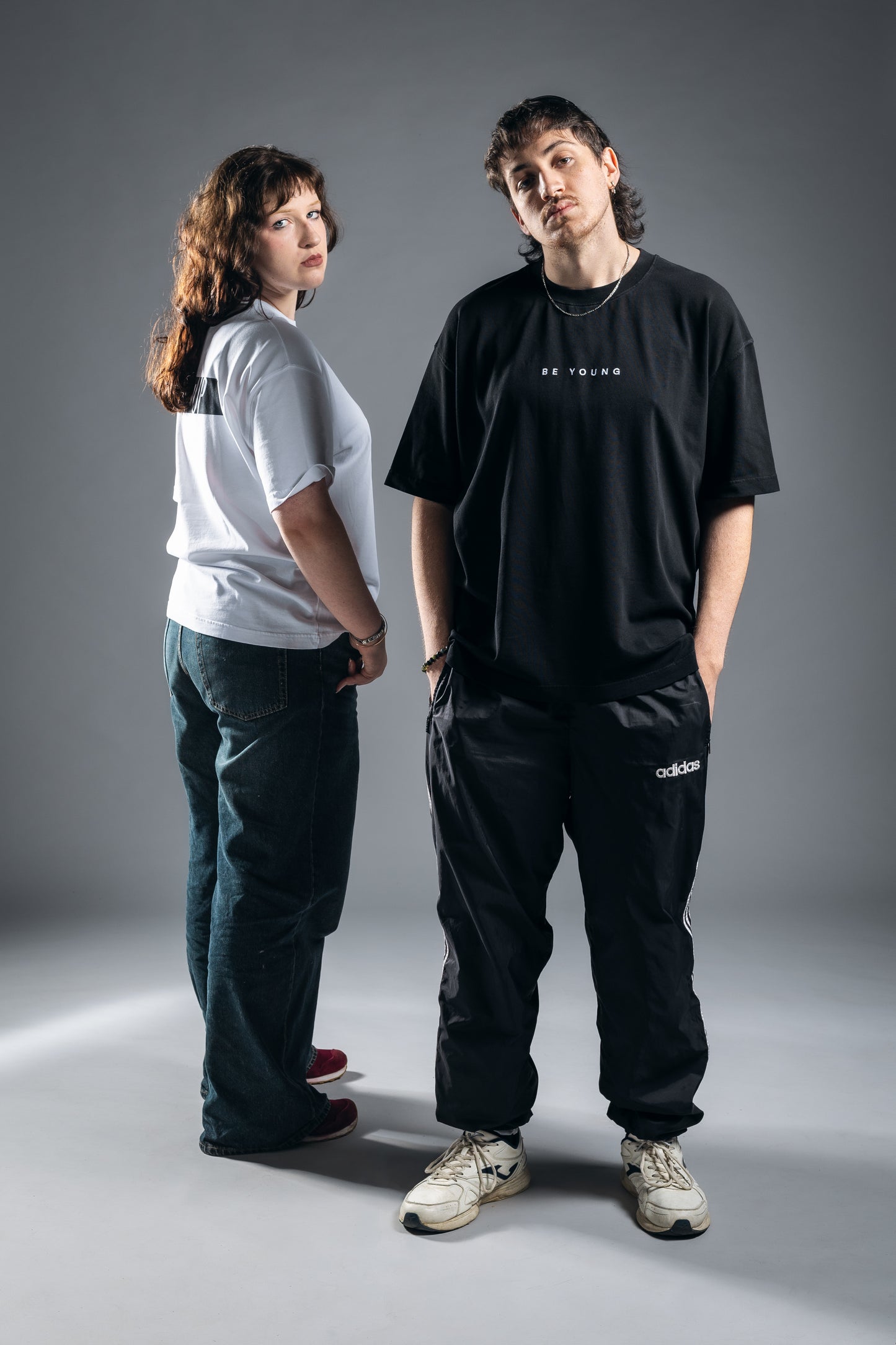 Camiseta Oversize "ESSENTIAL BLACK EDITION"